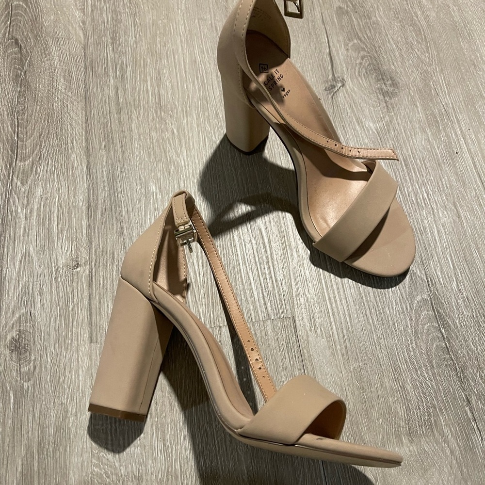 Call it Spring heels - Picture 2 of 6